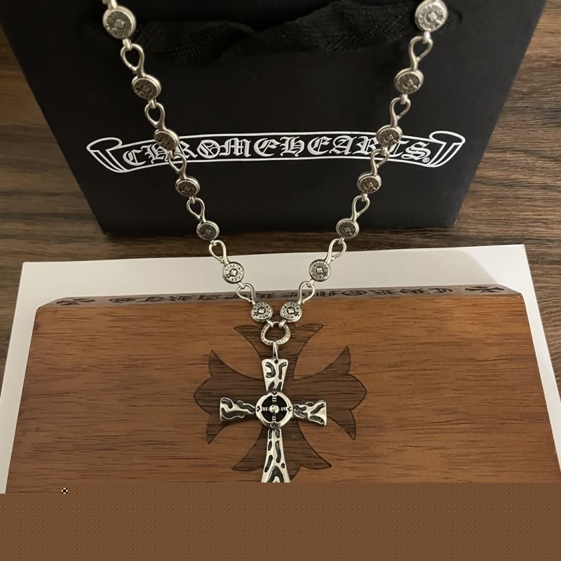 Ch**me He**ts necklaces